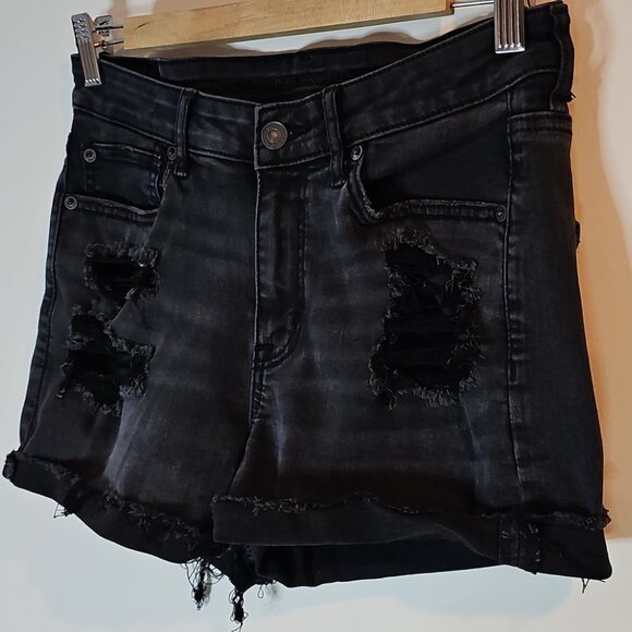 American Eagle Black Size 6 High Rise Distressed Style Jean Shorts - Picture 2 of 8